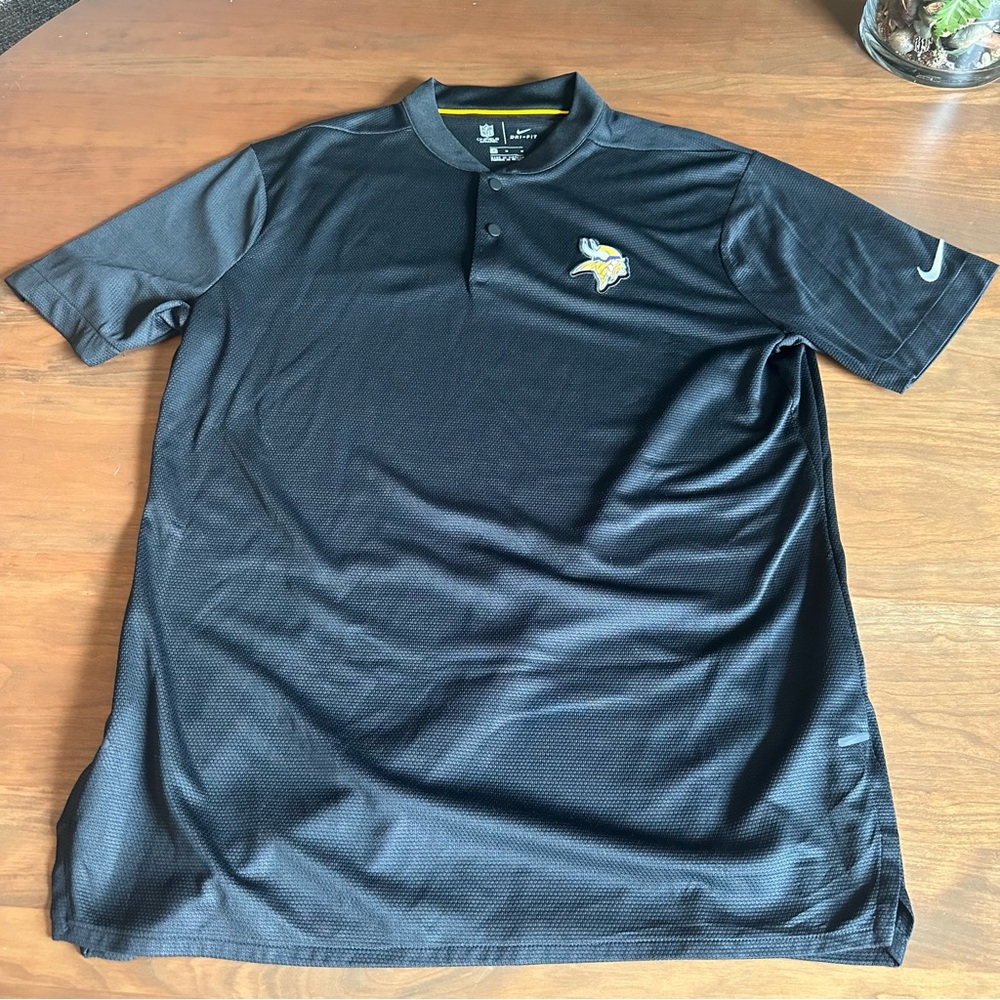 Nike Dri-Fit Minnesota Vikings Official NFL On-Field Black Henley